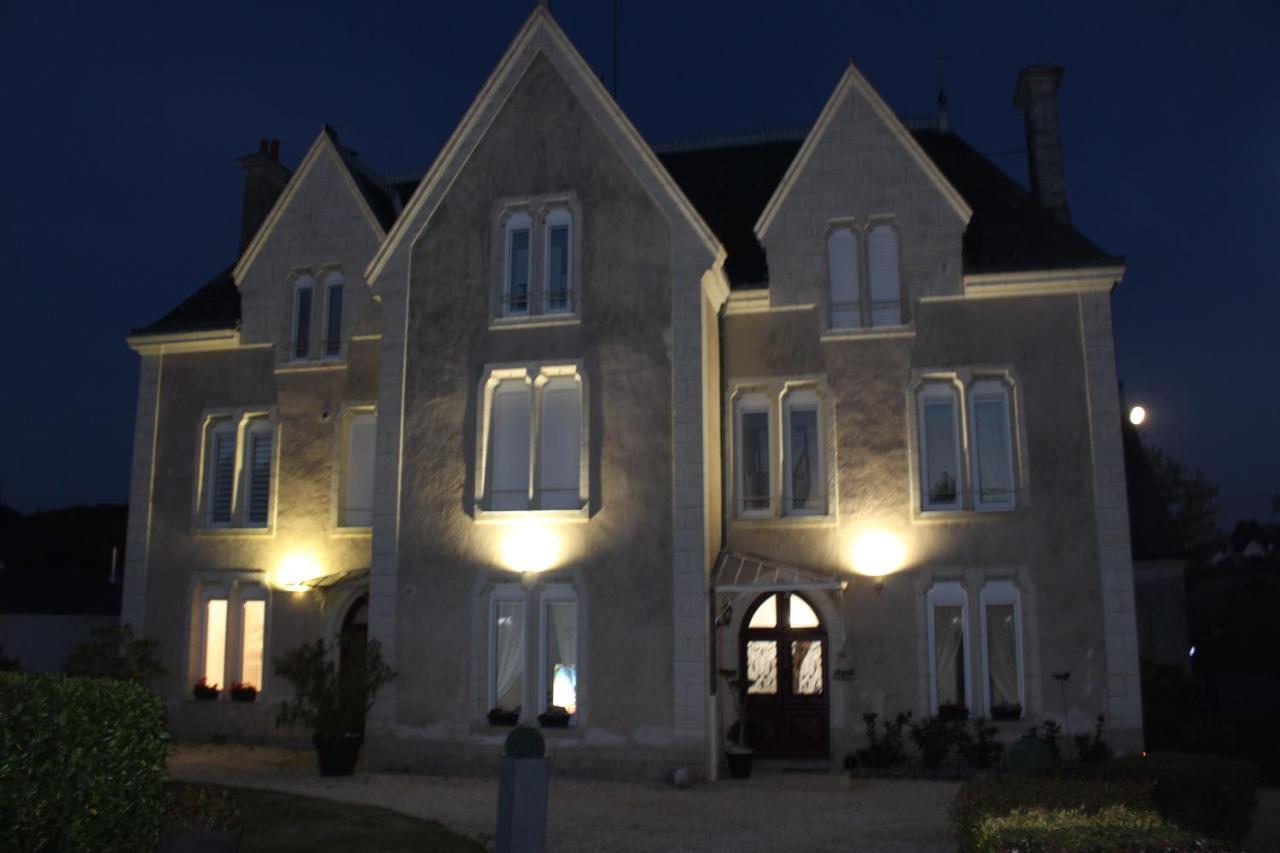 Готель Manoir Des Bertinieres Cravant-les-Coteaux Екстер'єр фото