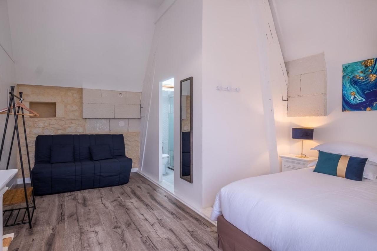 Готель Manoir Des Bertinieres Cravant-les-Coteaux Екстер'єр фото